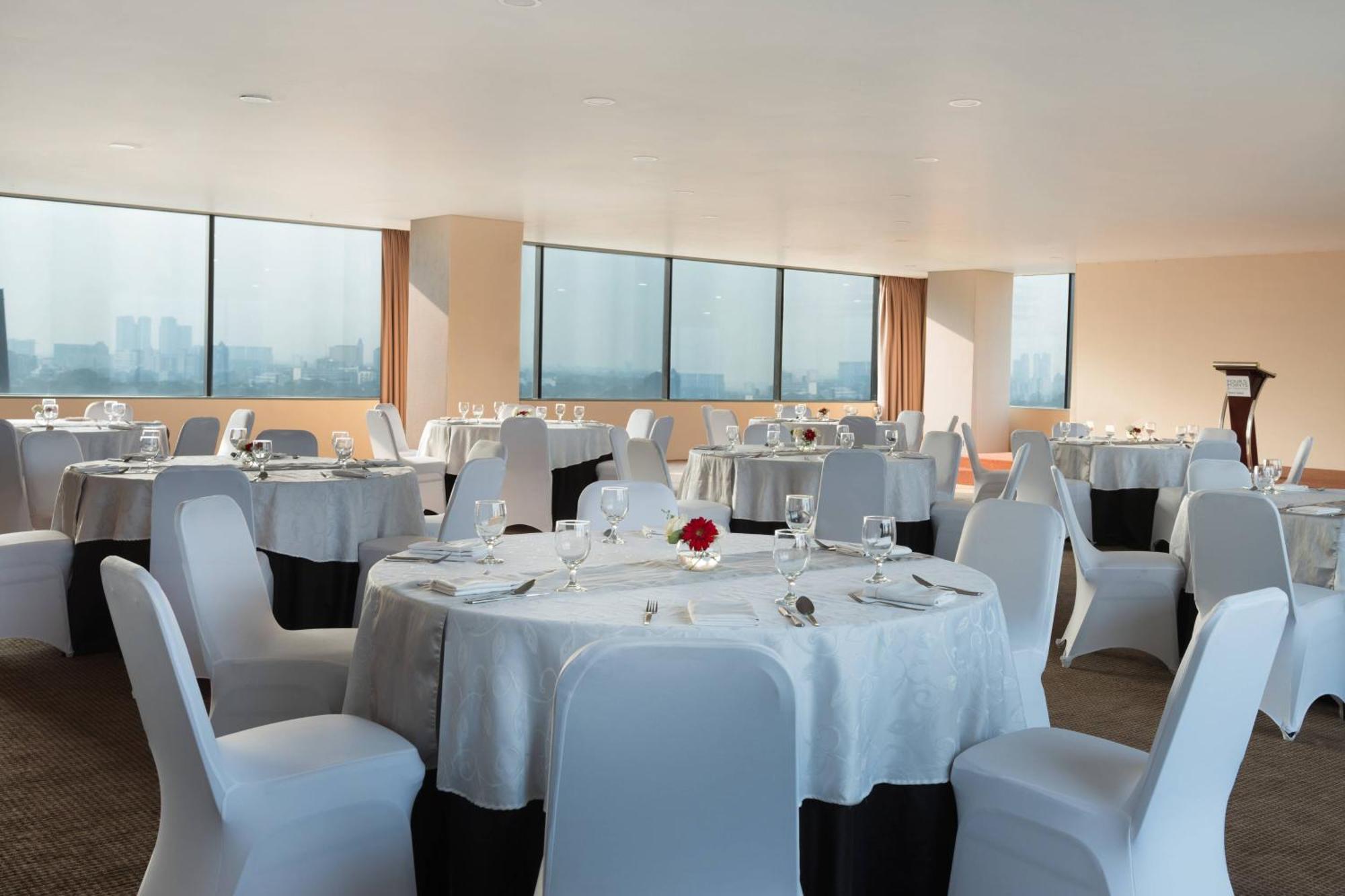 Four Points By Sheraton Jakarta Thamrin Ngoại thất bức ảnh